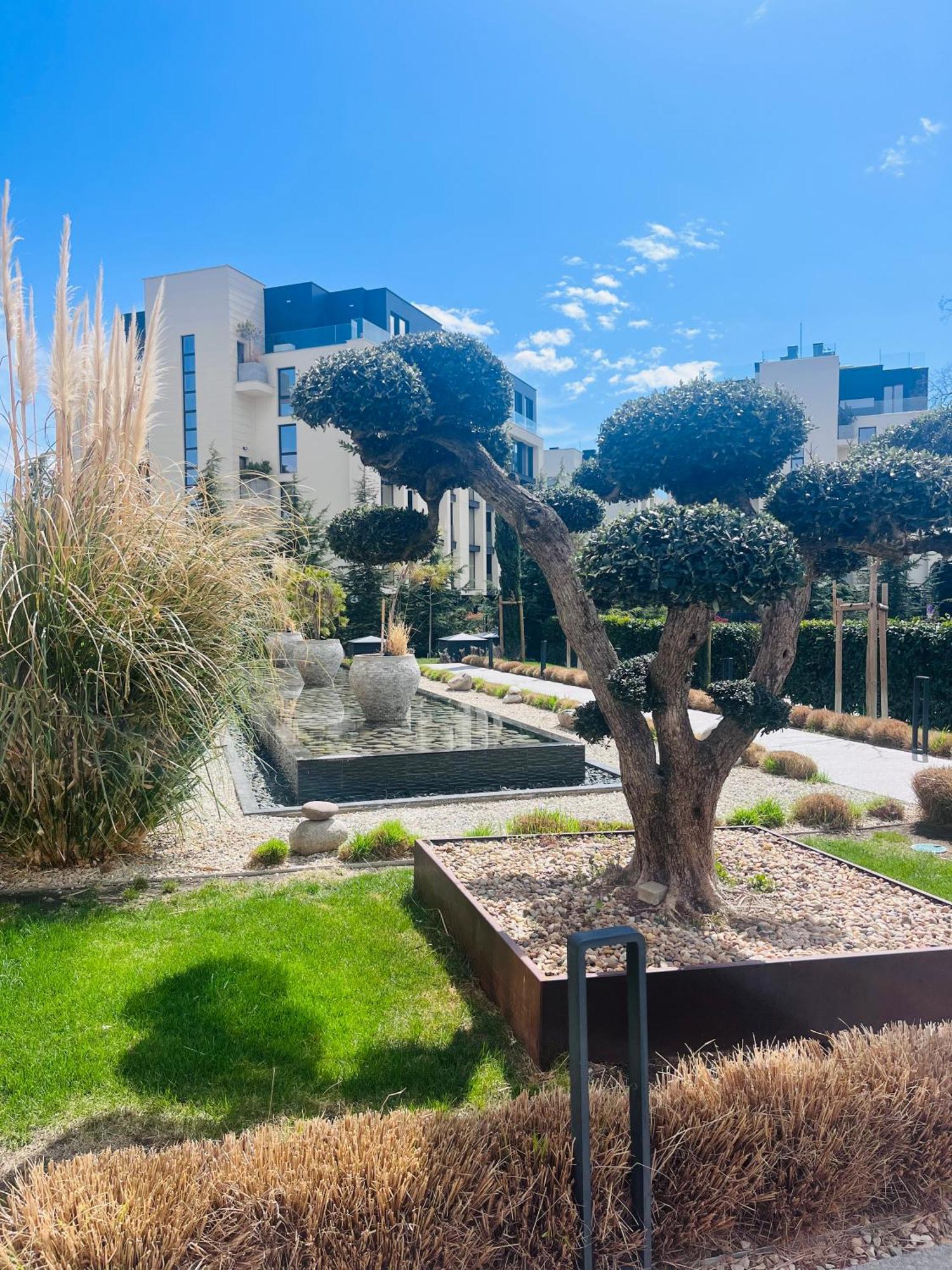 Exclusive St Constantine Suites Saints Constantine and Helena Exteriör bild