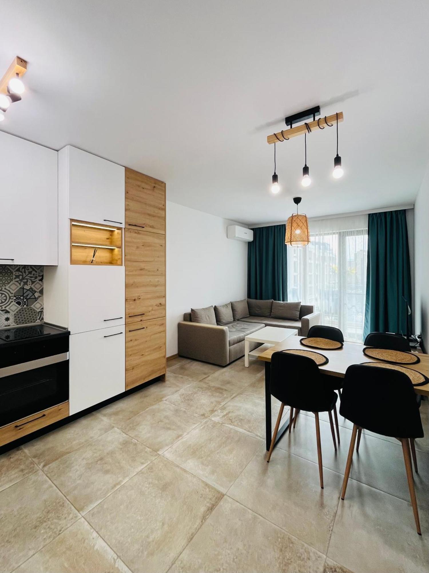 Exclusive St Constantine Suites Saints Constantine and Helena Exteriör bild
